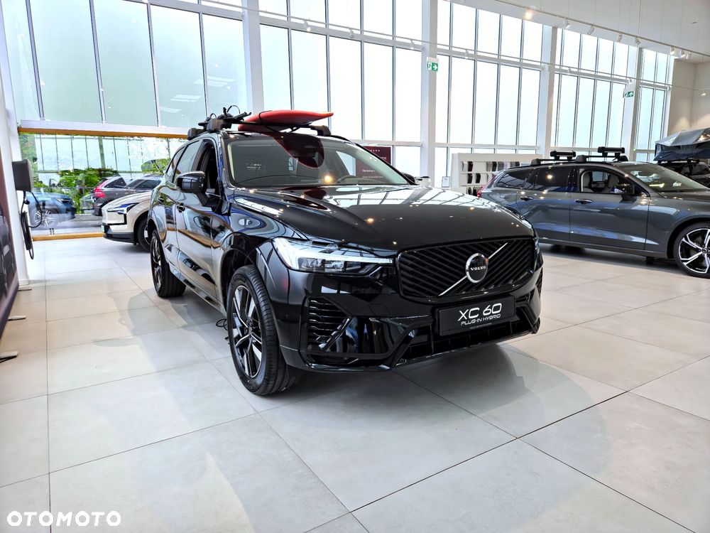 Volvo XC 60 T8 Plug-In Hybrid AWD Plus Dark - 3