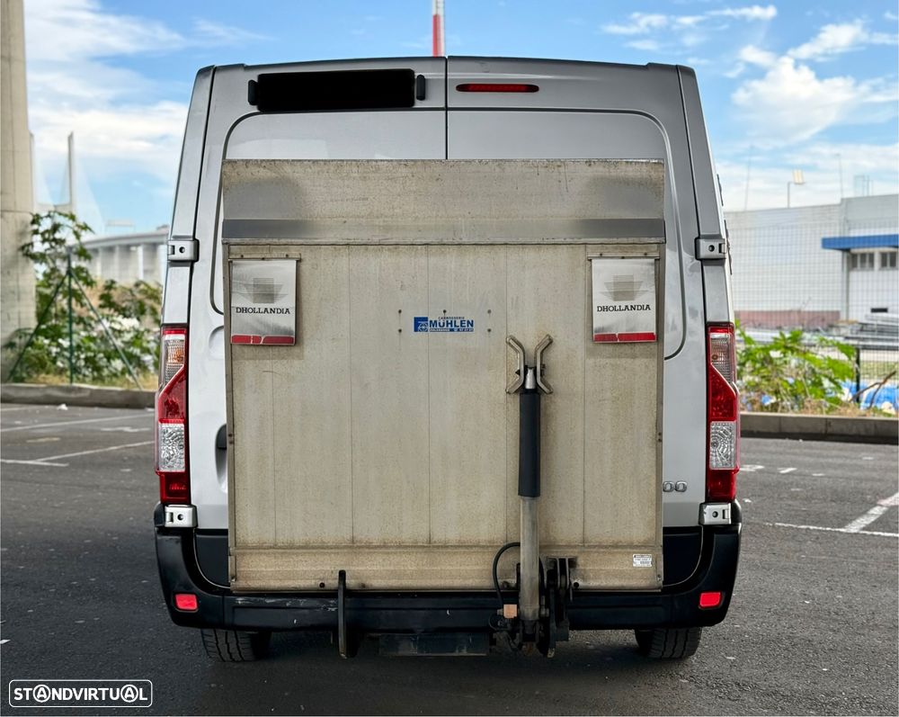 Nissan NV400 c/ plataforma elevatória - 9
