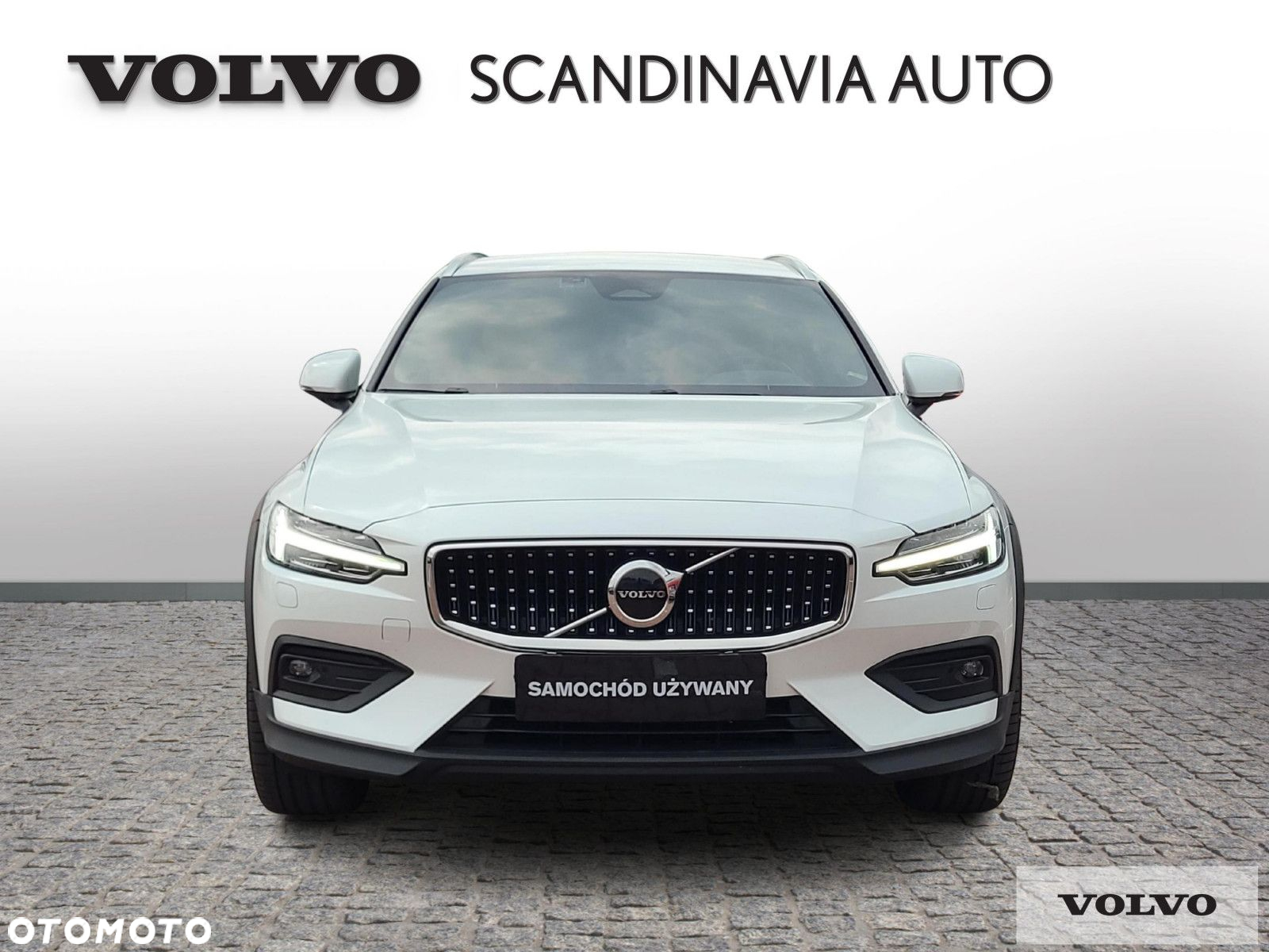 Volvo V60 Cross Country - 8