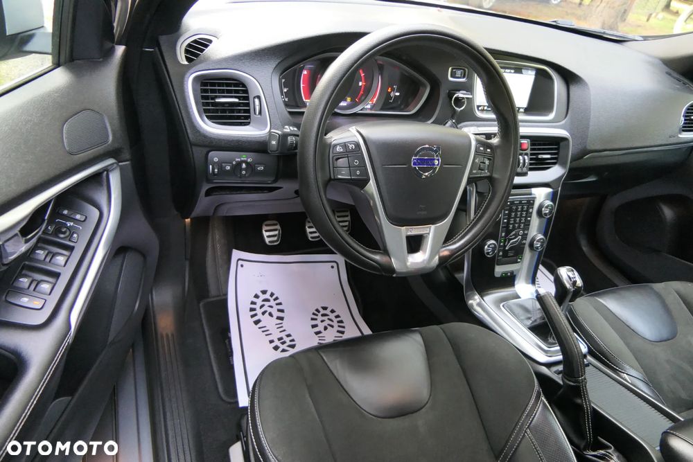 Volvo V40 D2 RDesign - 18