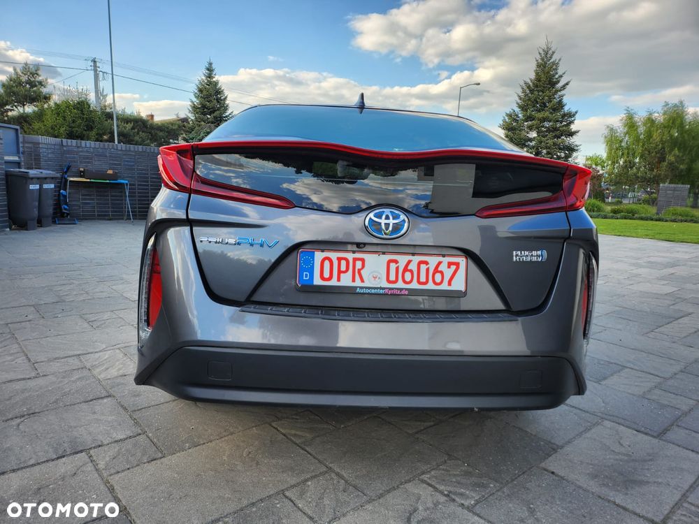 Toyota Prius 1.8 Hybrid Executive - 8