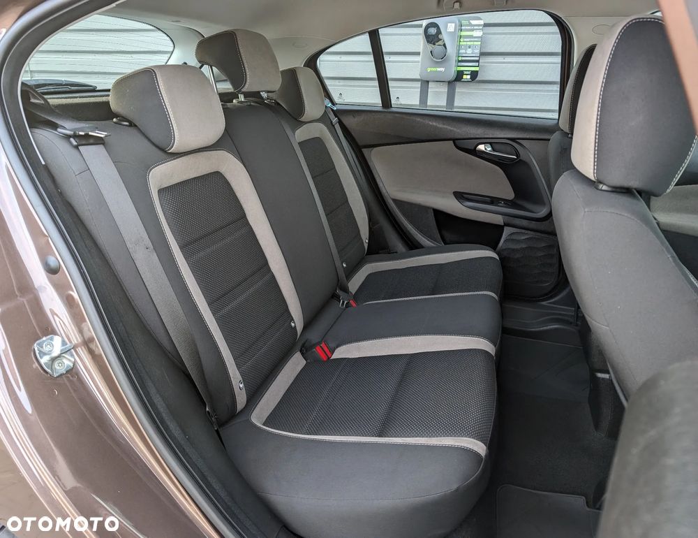 Fiat Tipo 1.4 16v Lounge EU6d - 17