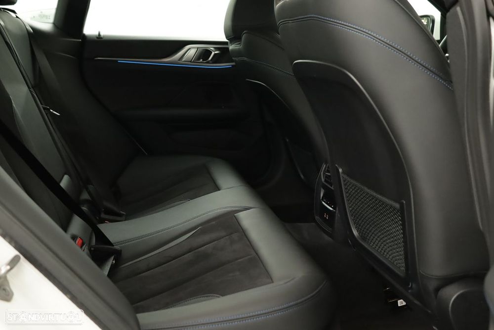 BMW 420 Gran Coupé i Pack Desportivo M Auto - 22