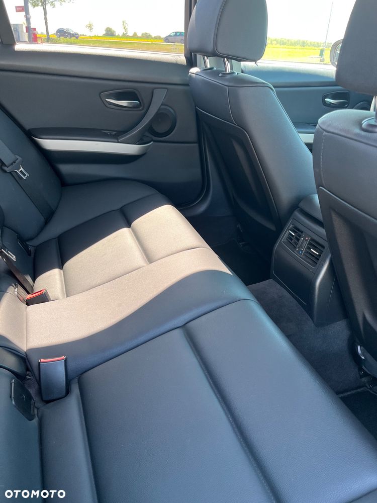 BMW Seria 3 316d - 14