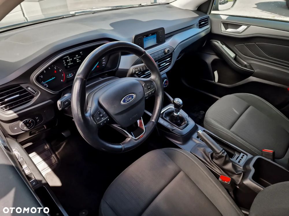 Ford Focus 1.0 EcoBoost Trend - 5
