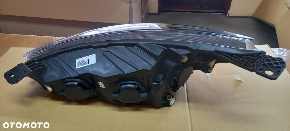 REFLEKTOR FORD FOCUS 18-22 MK4  NOWY PRAWY - 3