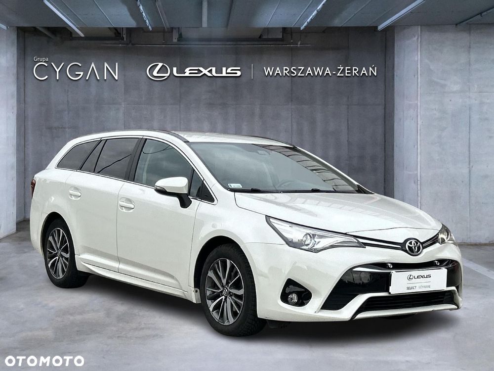 Toyota Avensis 2.0 Premium MS - 9