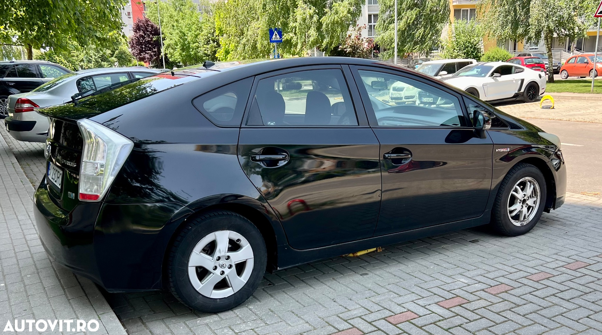 Toyota Prius (Hybrid) - 9