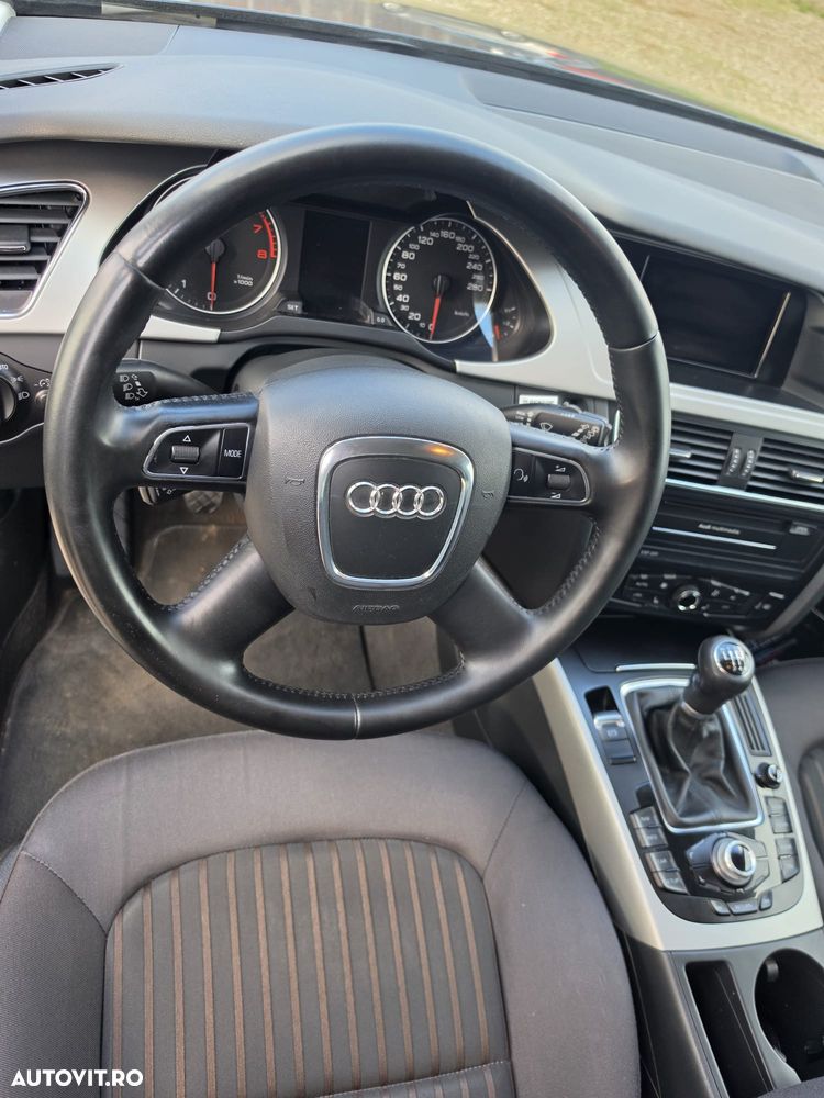 Audi A4 1.8 TFSI quattro Attraction - 17