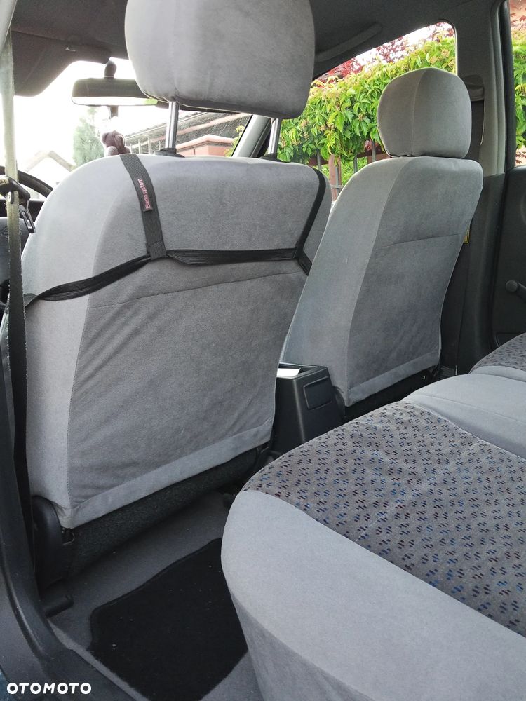 Nissan Primera 2.0 Ambiente - 35