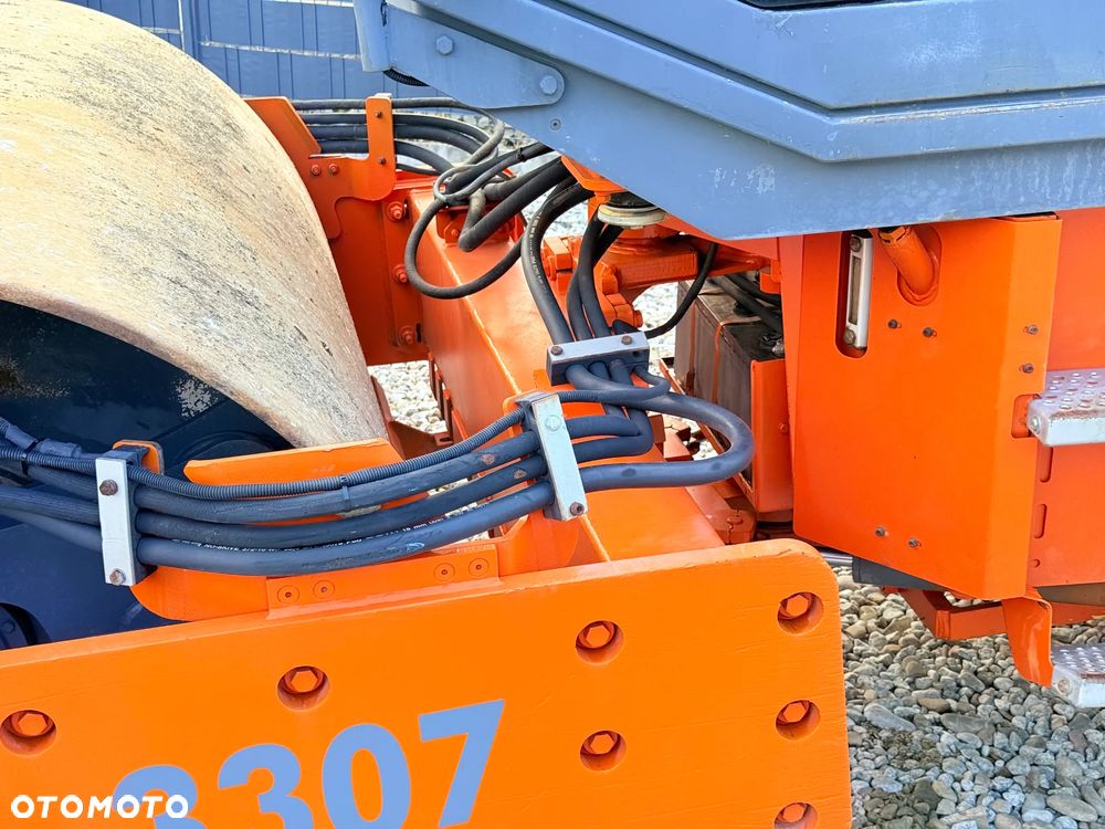 Hamm * Walec Drogowy * Hamm 3307 * Guma Stal * 7000 kg * - 10