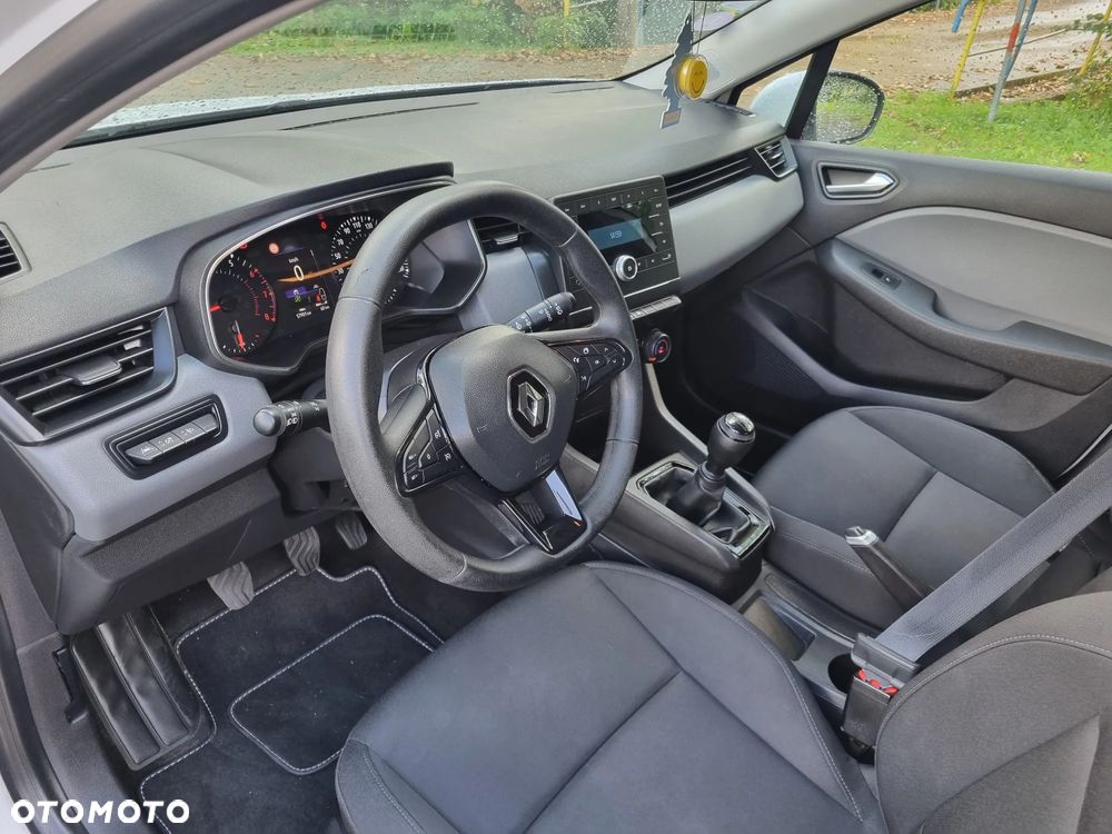 Renault Clio - 9