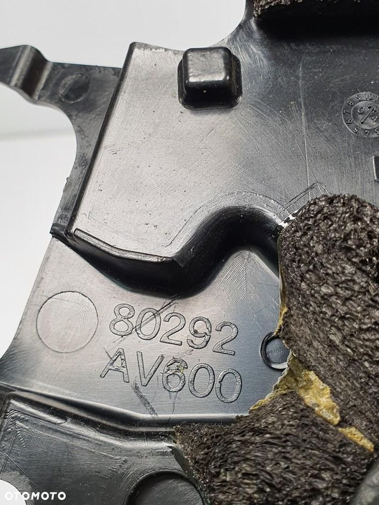 TRÓJKĄT OSŁONA LUSTERKA PRAWA NISSAN PRIMERA P12 80292-AV600 - 4