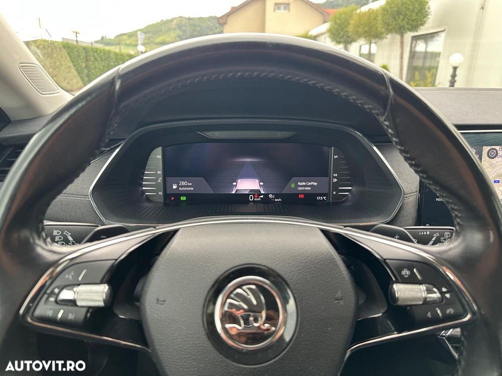 Skoda Octavia Combi 2.0 TDI DSG First Edition - 16