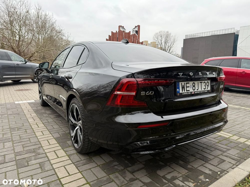Volvo S60 B5 B AWD Plus Dark - 13