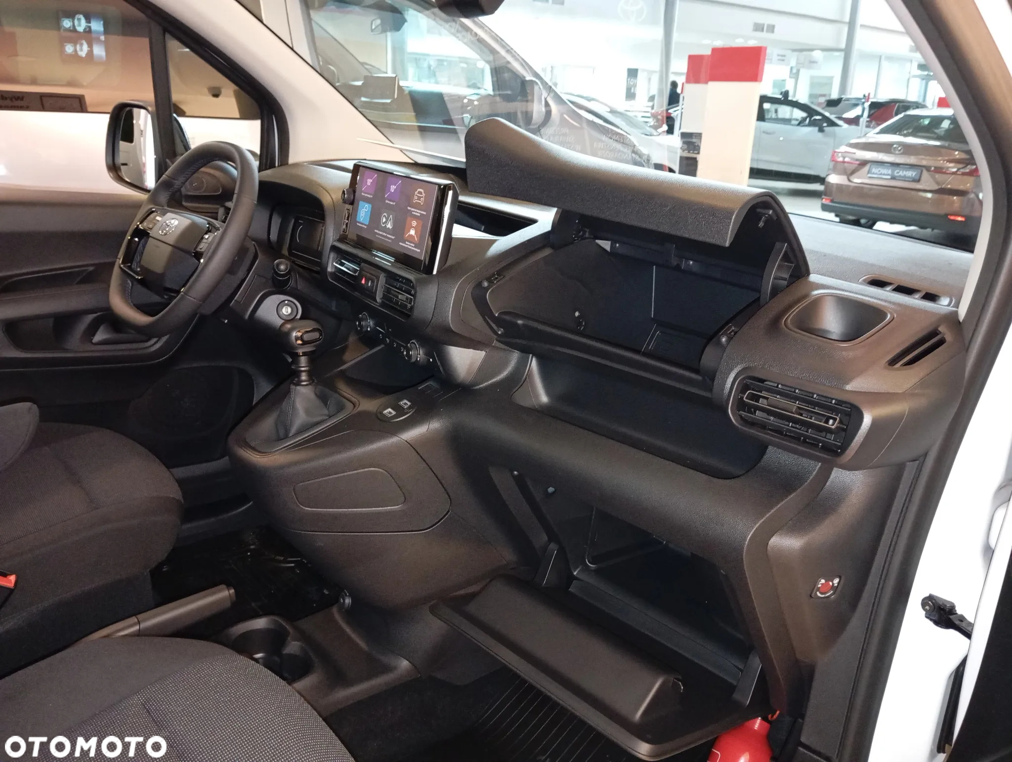 Toyota PROACE CITY L2 - 16