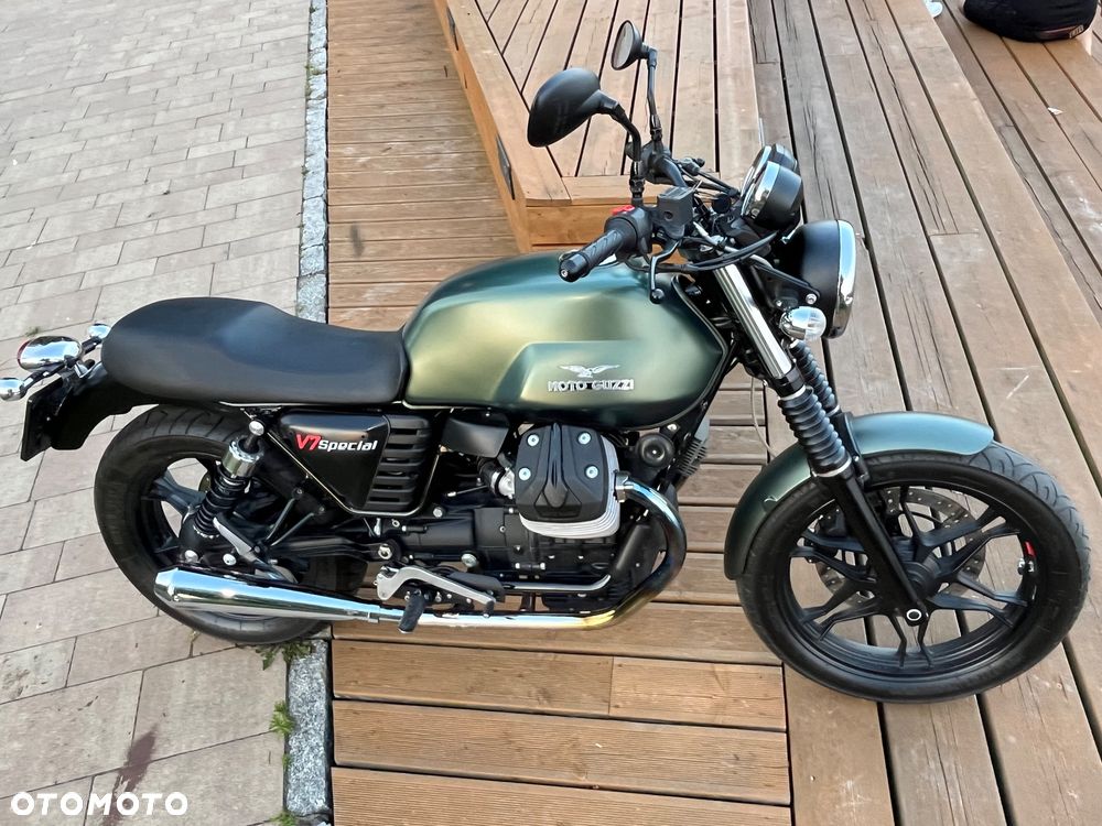 Moto Guzzi V7 - 1