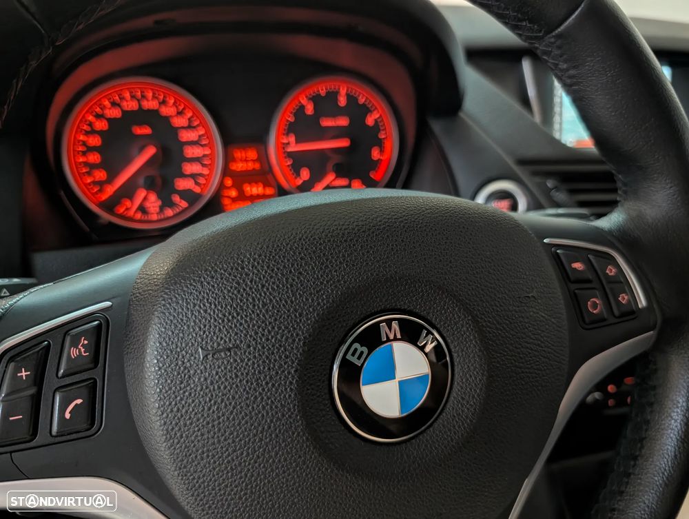 BMW X1 sDrive16d Sport Line - 11