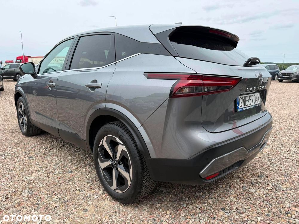Nissan Qashqai 1.3 DIG-T MHEV 4x4 N-Connecta Xtronic - 4