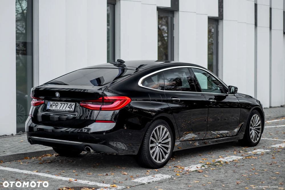 BMW 6GT - 7