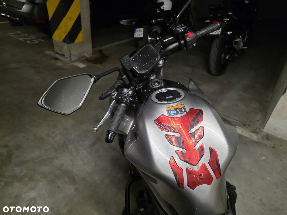 Kawasaki Z 650 - 7
