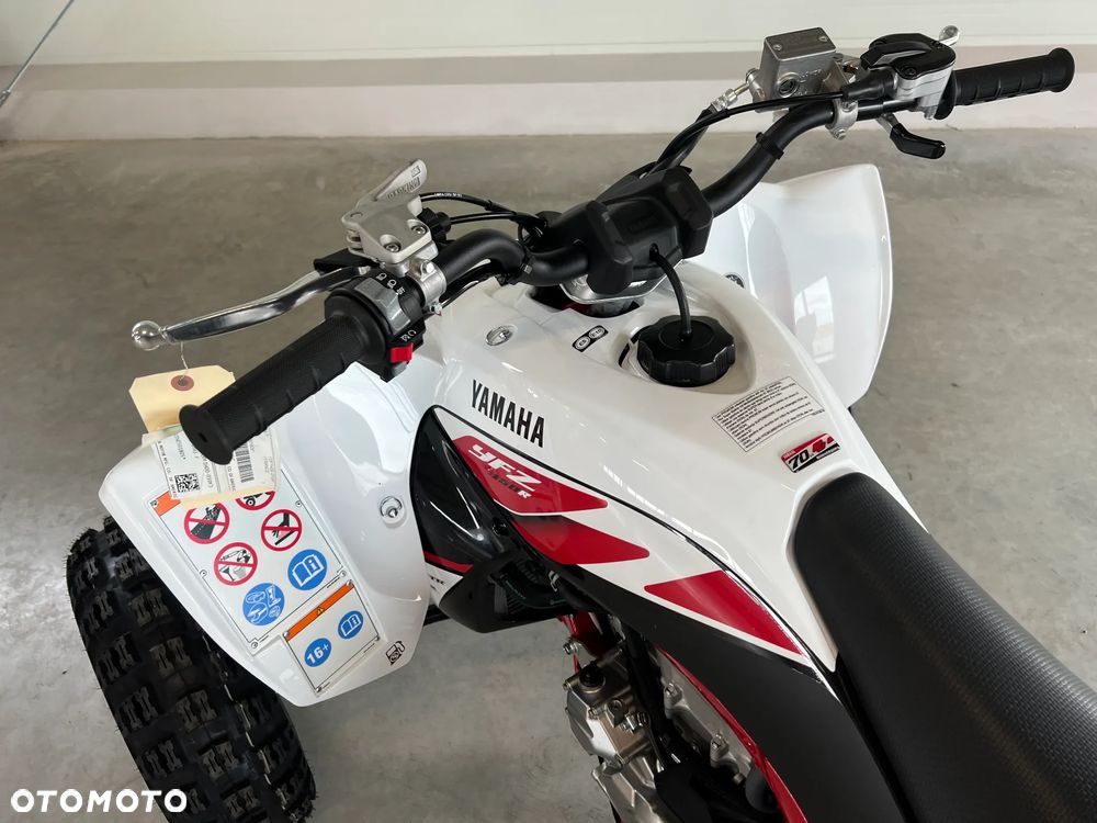 Yamaha YFZ - 6