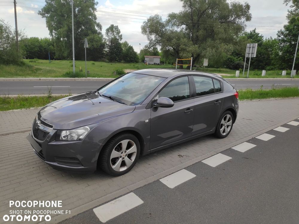 Chevrolet Cruze - 1