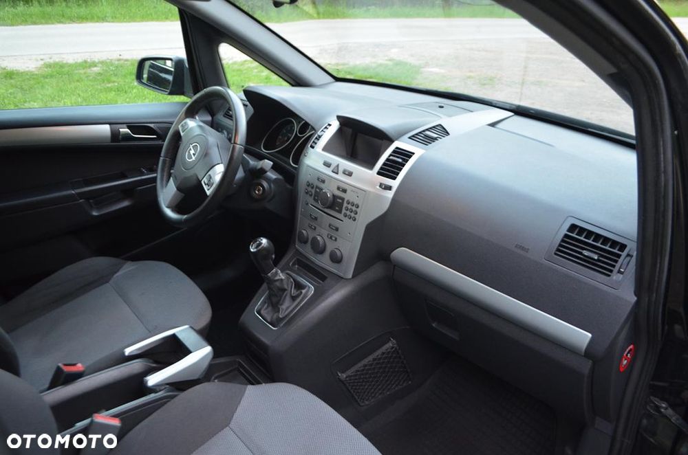 Opel Zafira 1.6 - 20