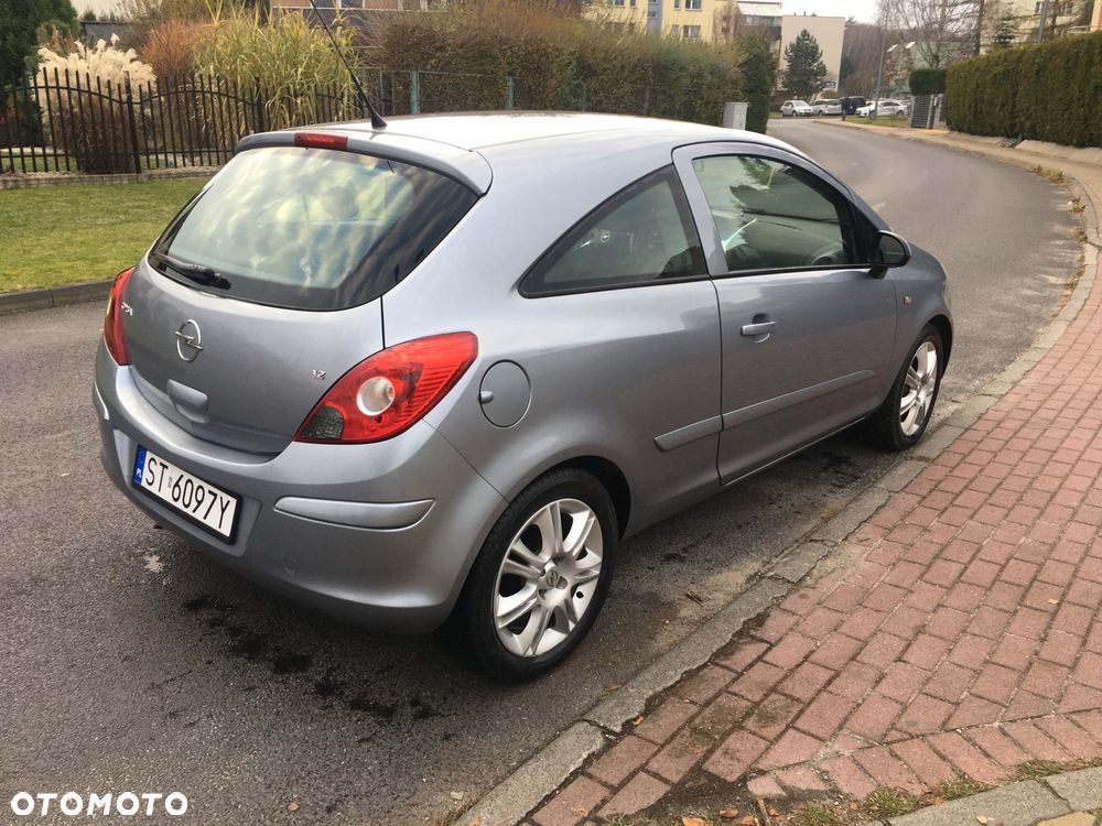 Opel Corsa 1.2 16V - 5