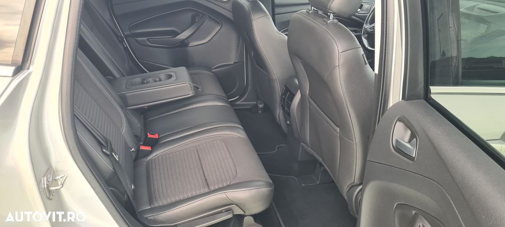 Ford Kuga 2.0 TDCi 2WD Titanium - 14