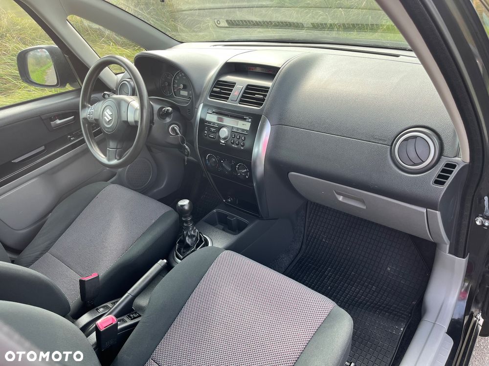 Suzuki SX4 - 8