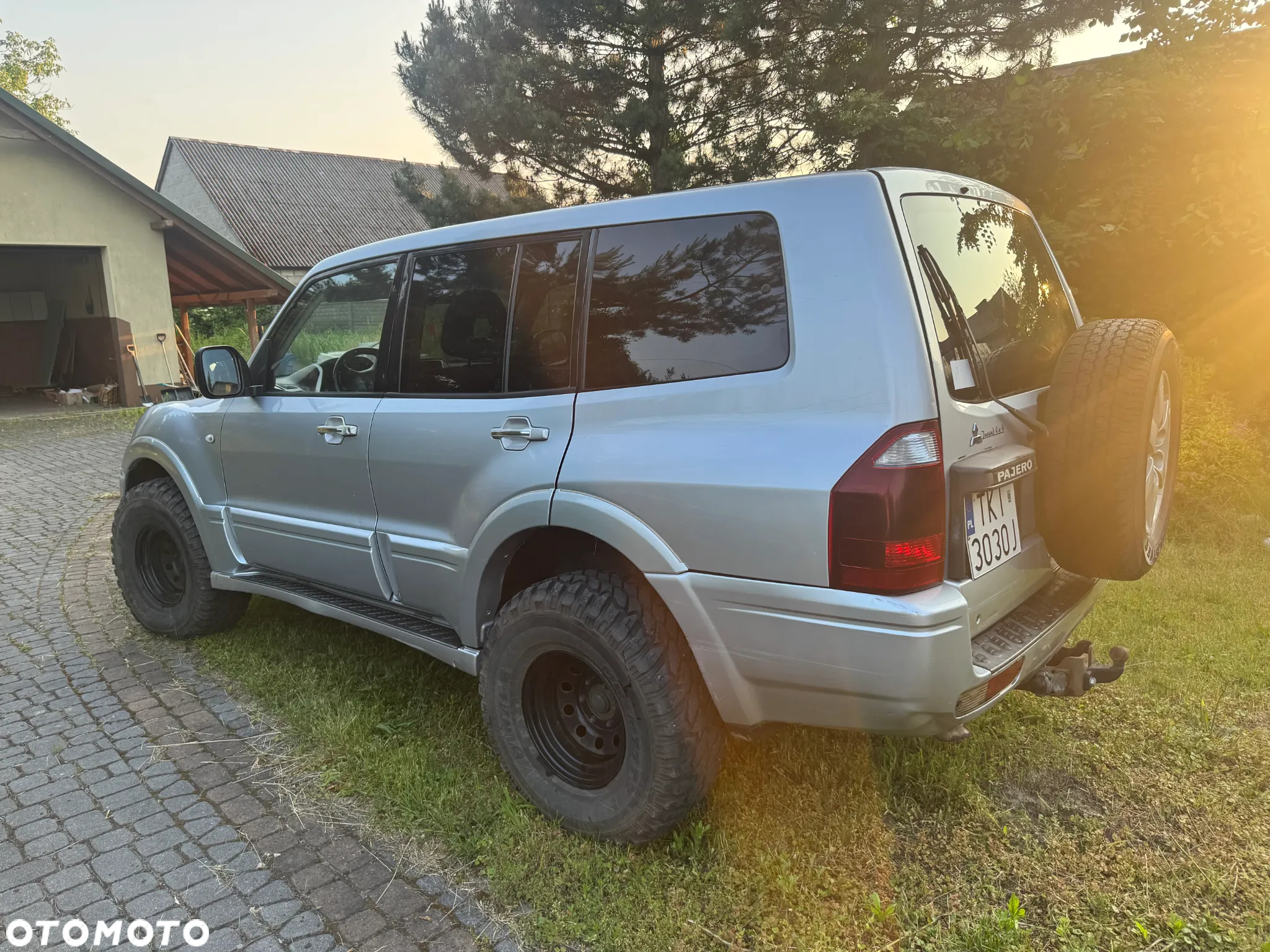 Mitsubishi Pajero - 5
