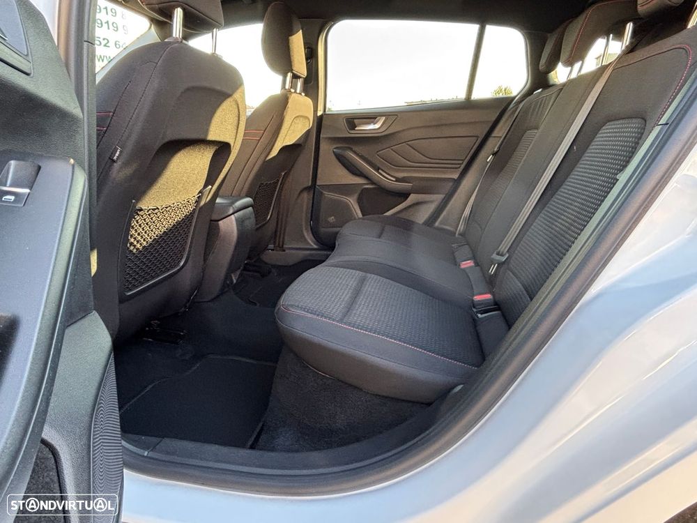 Ford Focus SW 1.0 EcoBoost MHEV ST-Line - 10