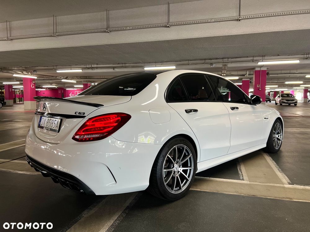 Mercedes-Benz Klasa C AMG 63 AMG Speedshift 7G-MCT - 39