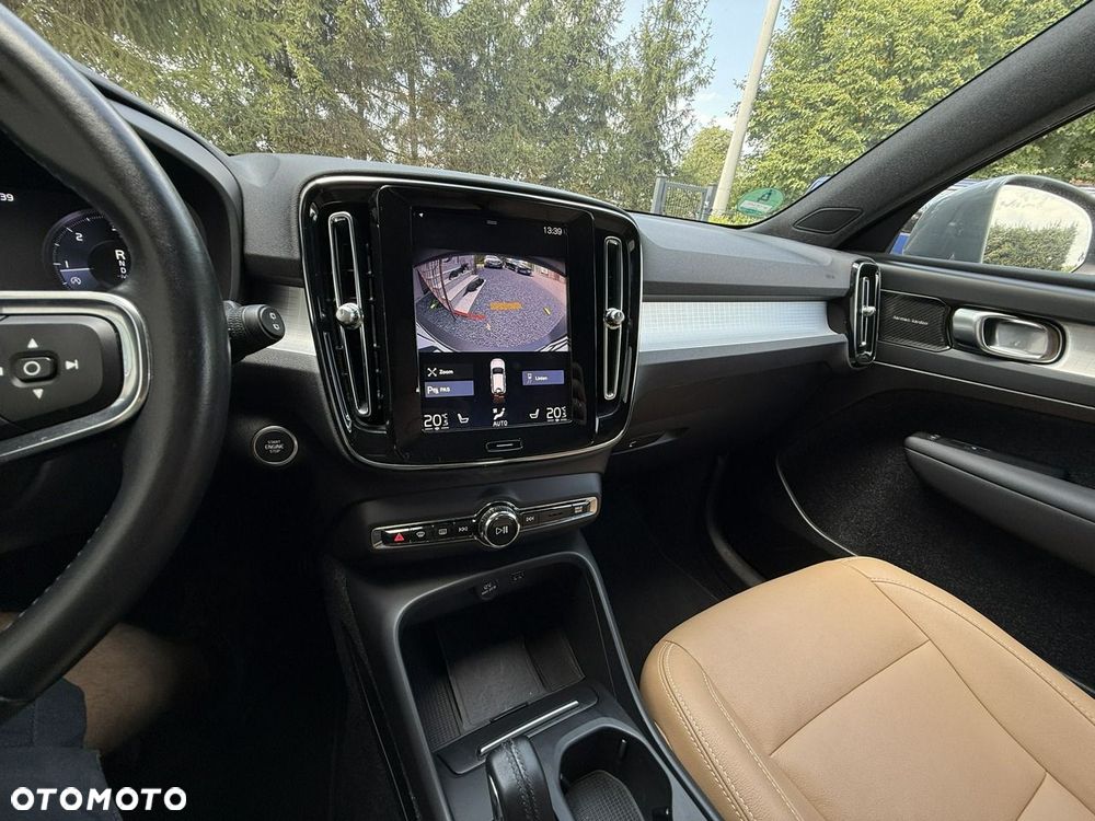 Volvo XC 40 D4 AWD Momentum Pro - 6