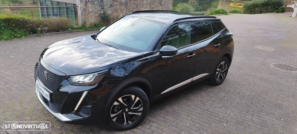 Peugeot e-2008 50 kWh Allure - 1