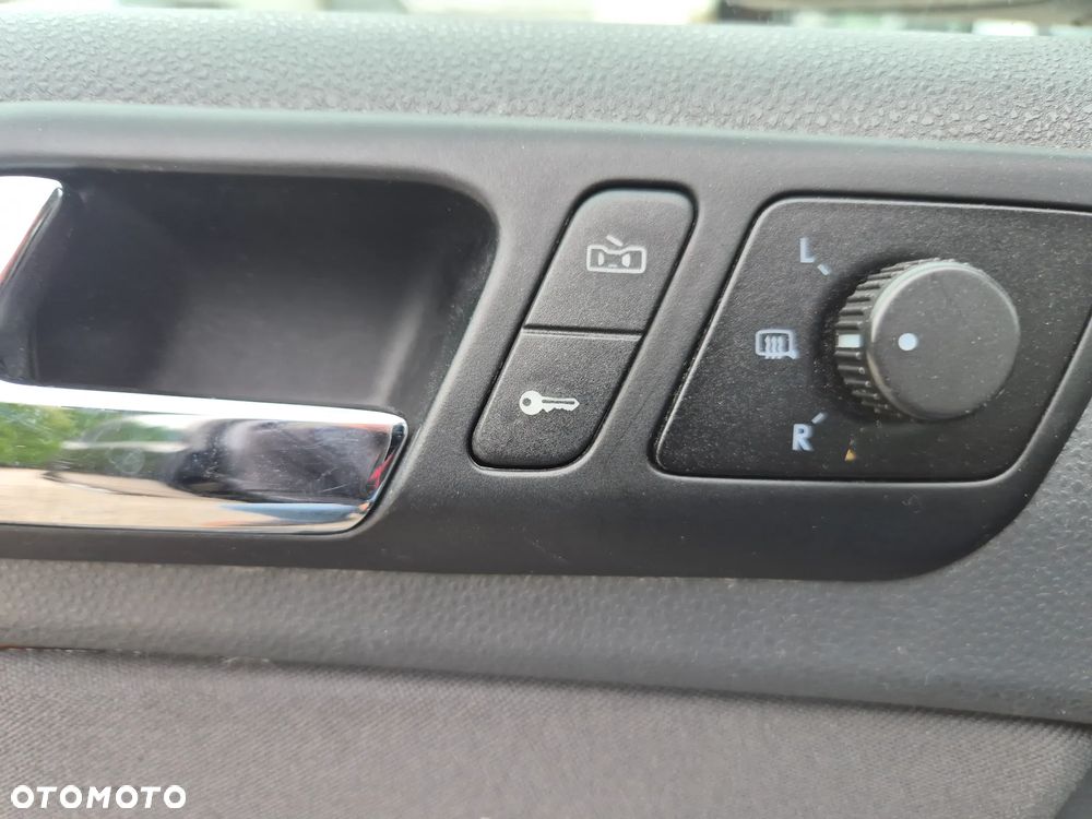 Volkswagen Polo 1.2 Cricket - 13