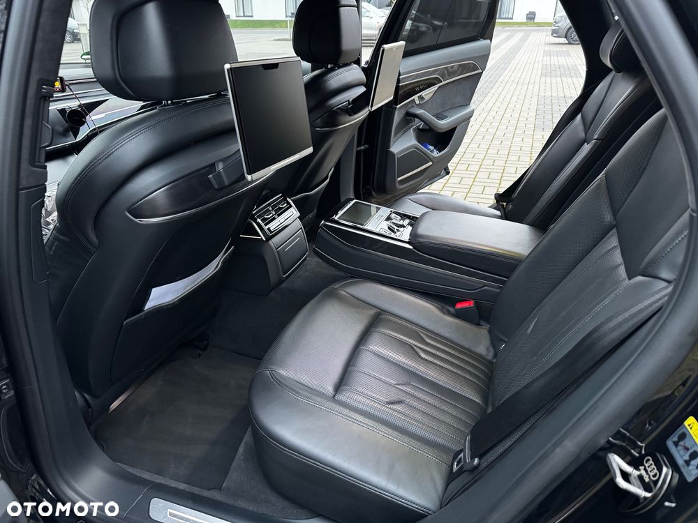 Audi A8 - 14