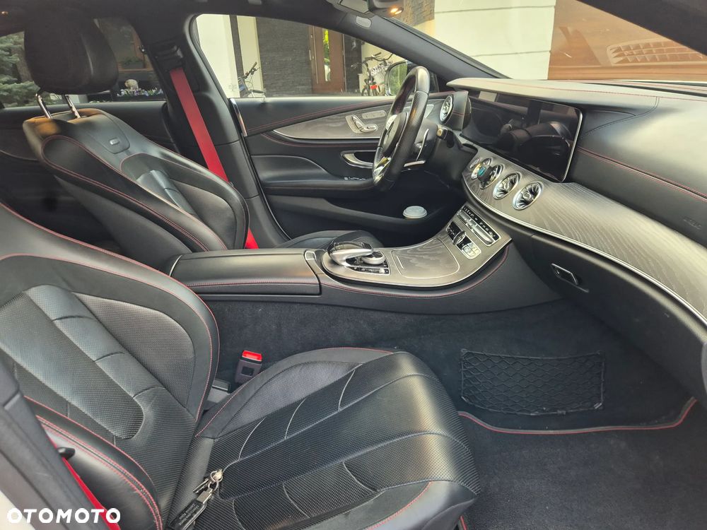 Mercedes-Benz CLS - 19