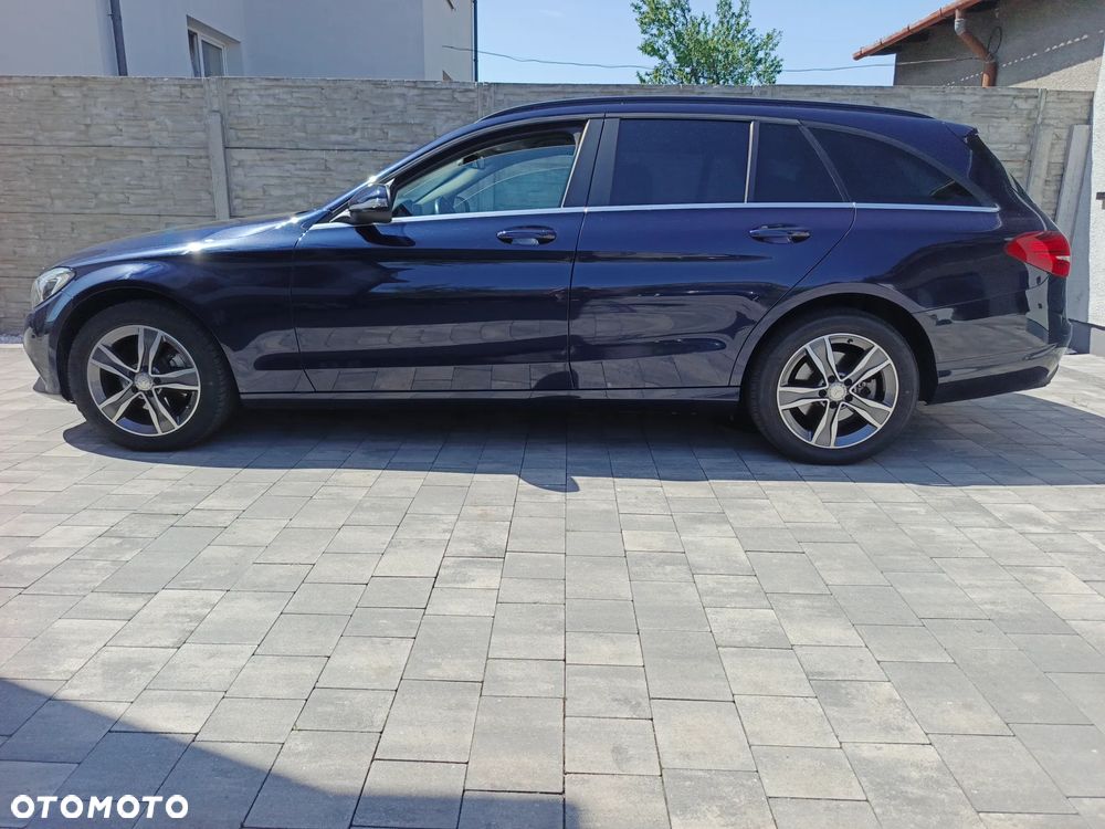 Mercedes-Benz Klasa C 220 d 4-Matic 7G-TRONIC - 17