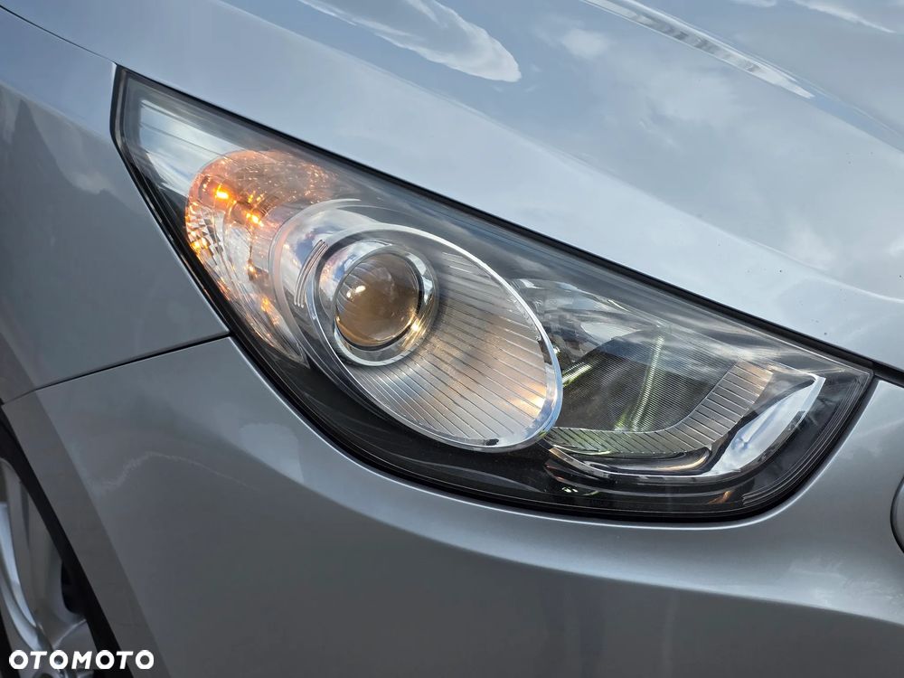 Hyundai ix35 2.0 CRDi 4WD Automatik Premium - 10