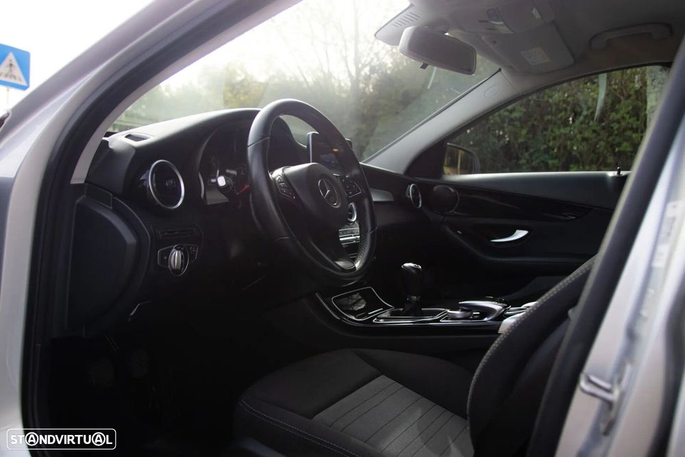 Mercedes-Benz C 180 - 23