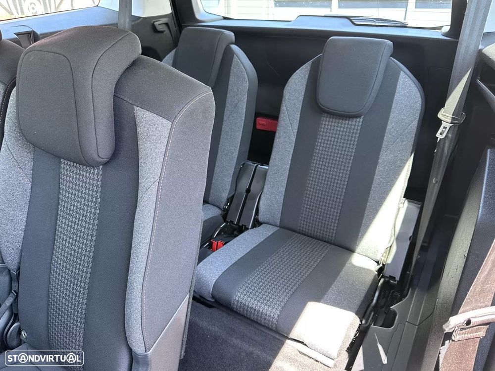 Peugeot 5008 1.2 PureTech Allure Pack - 36