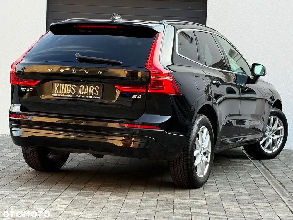 Volvo XC 60 B4 D Geartronic Momentum Pro - 26