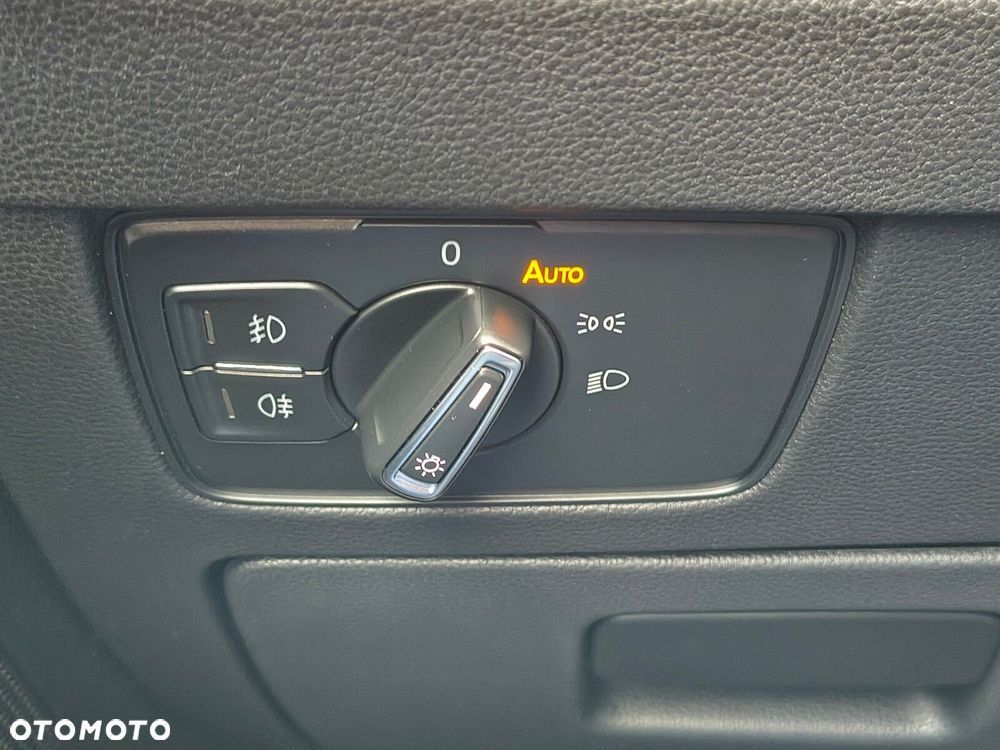 Volkswagen Passat - 20