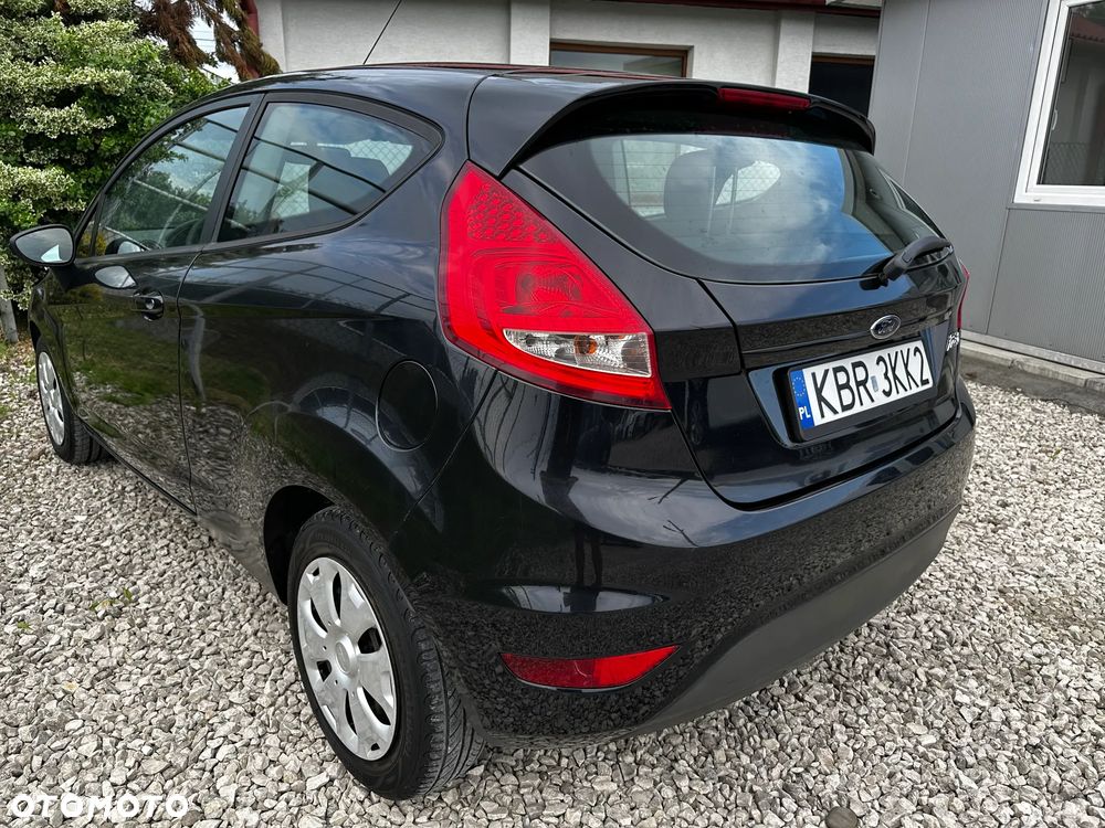 Ford Fiesta 1.6 TDCI Style - 11