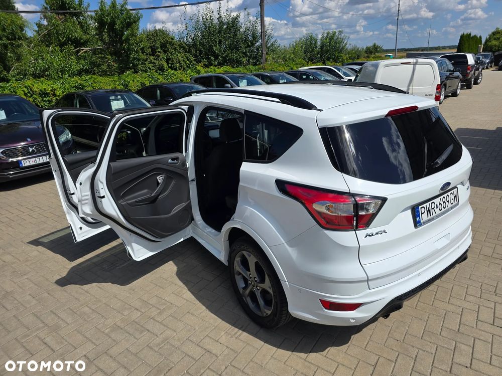 Ford Kuga - 38