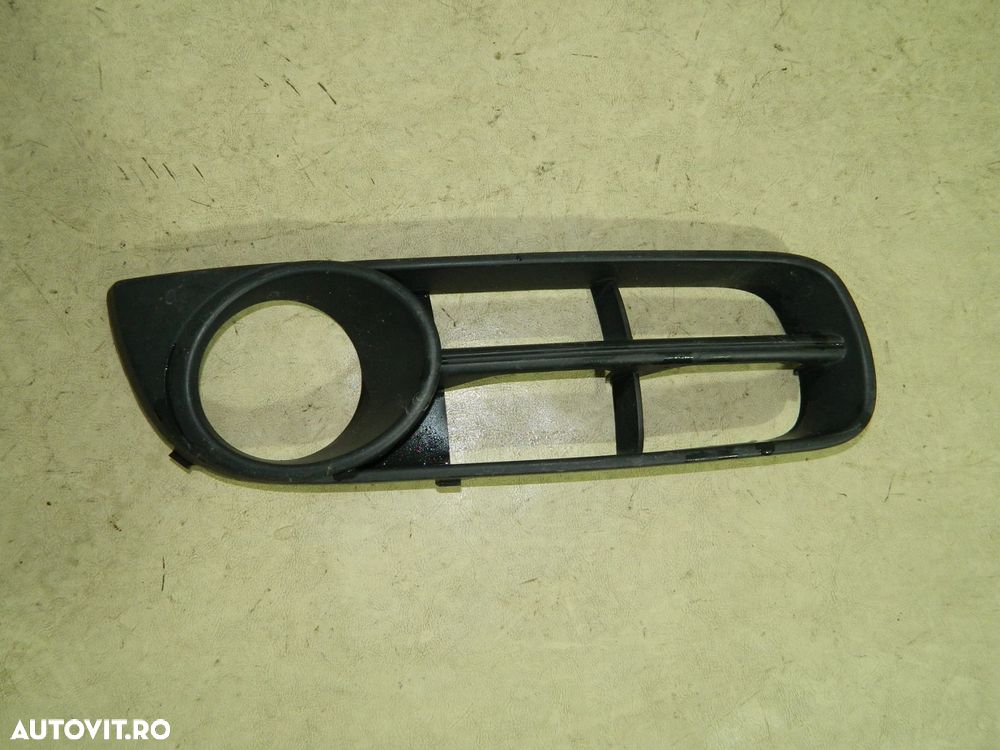 Grila proiector partea dreapta, Skoda Fabia 2  /  Roomster, 2007, 2008, 2009, 2010, , 5J0853666 - 1