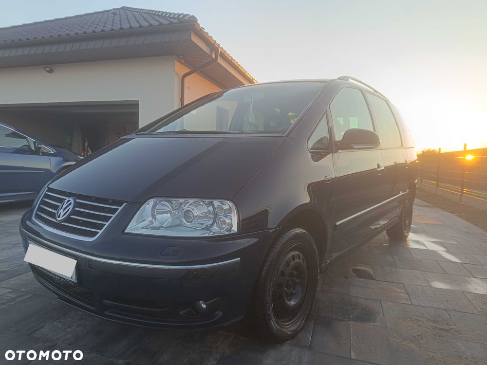 Volkswagen Sharan - 1