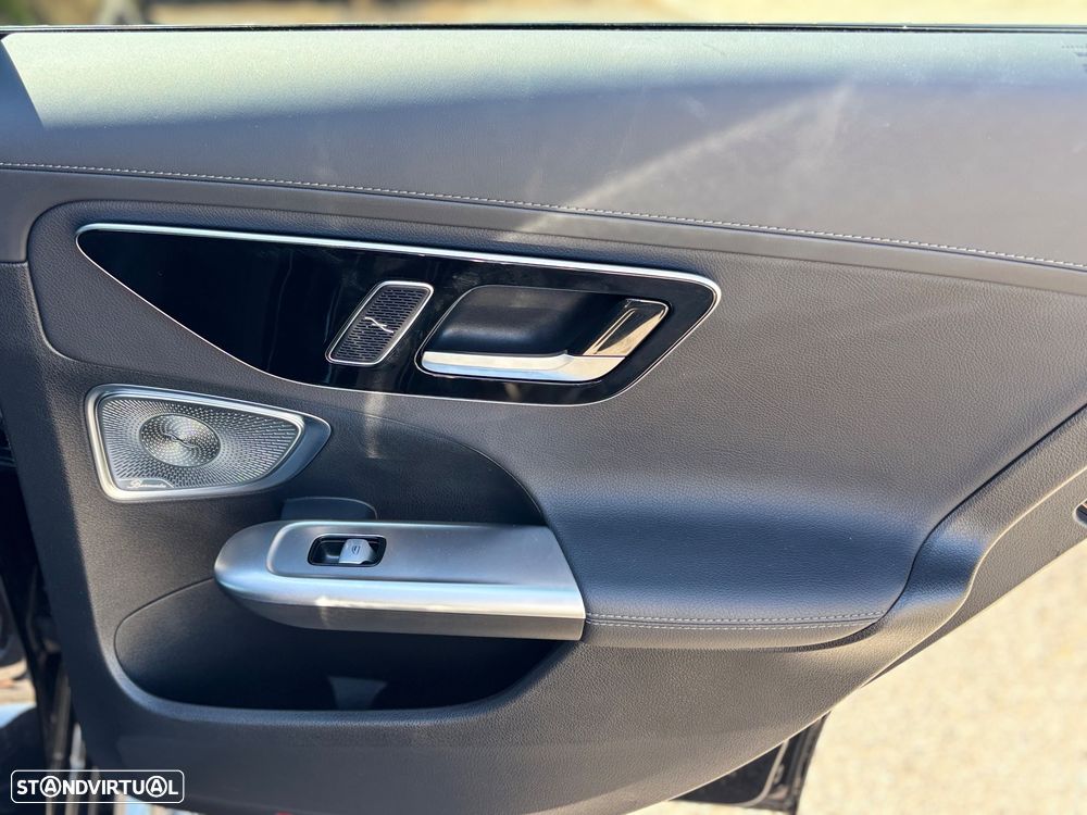 Mercedes-Benz C 300 h AMG Line - 22